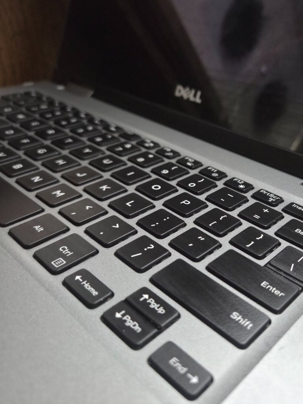 Dell Inspiron Hybrid 2in1 Touchscreen Laptop